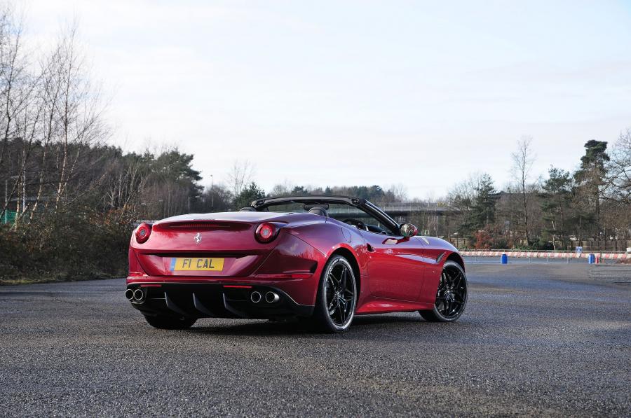  Ferrari California T 2014 года  (UK) (фото 11 из 14)